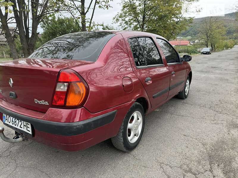 Седан Renault Clio Symbol 2003 в Виноградові
