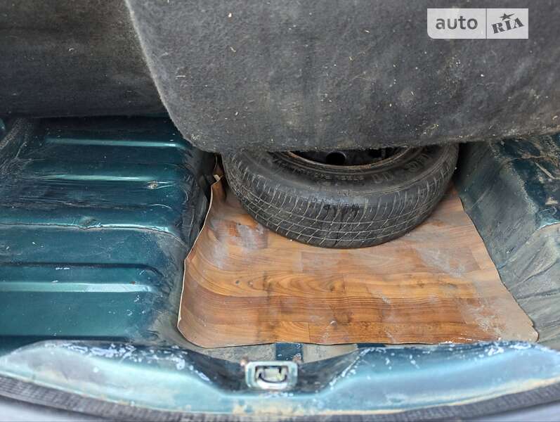 Седан Renault Clio Symbol 2003 в Ровно