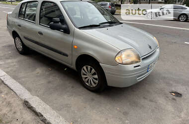 Седан Renault Clio Symbol 2002 в Киеве