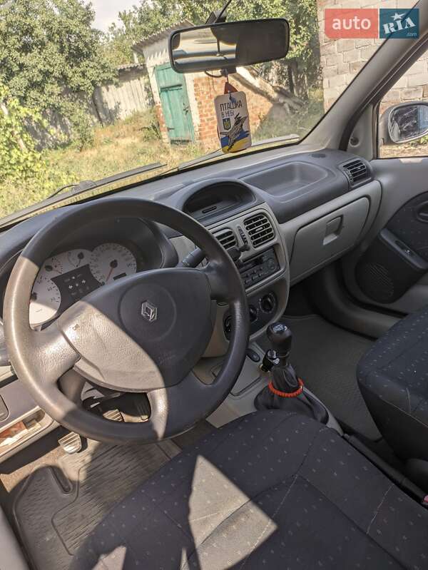 Седан Renault Clio Symbol 2003 в Харкові