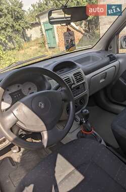 Седан Renault Clio Symbol 2003 в 