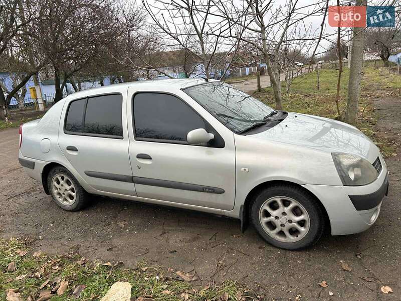 Седан Renault Clio Symbol 2004 в Миколаєві