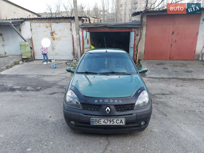 Renault Clio Symbol 2002