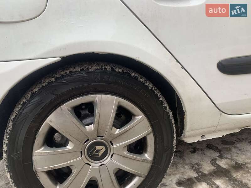 Седан Renault Clio Symbol 2007 в Киеве