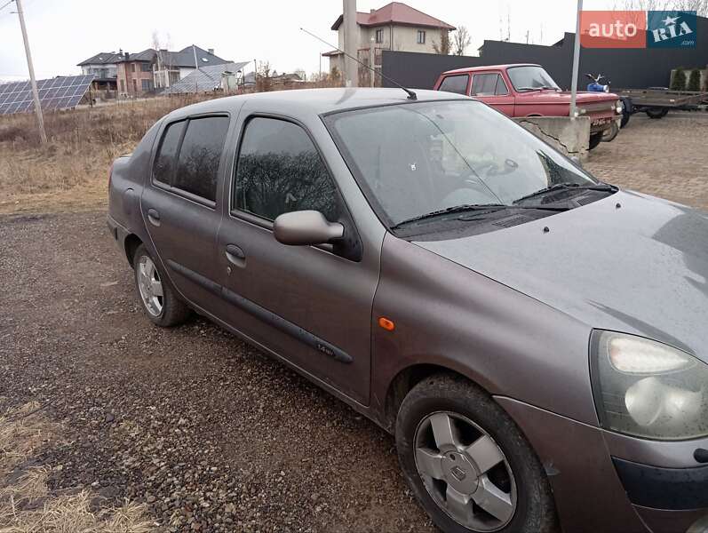 Седан Renault Clio Symbol 2002 в Івано-Франківську