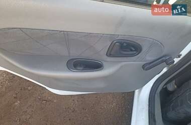 Седан Renault Clio Symbol 2004 в 
