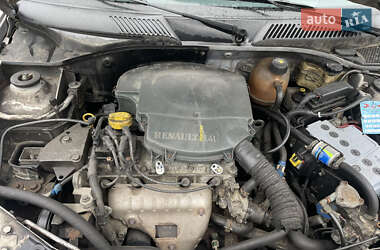 Седан Renault Clio Symbol 2005 в 