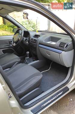 Седан Renault Clio Symbol 2008 в 