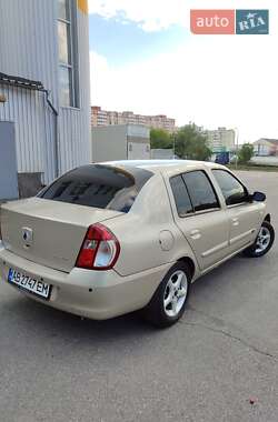 Седан Renault Clio Symbol 2008 в 