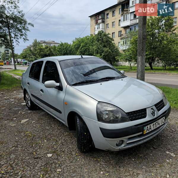 Renault Clio Symbol 2003