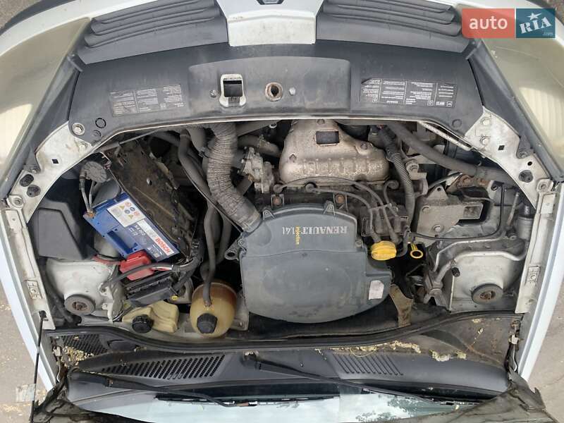 Седан Renault Clio Symbol 2006 в Киеве