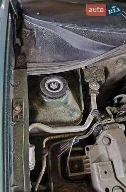 Седан Renault Clio Symbol 2003 в 