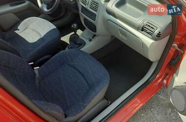 Седан Renault Clio Symbol 2005 в 