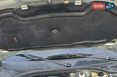 Седан Renault Clio Symbol 2003 в 