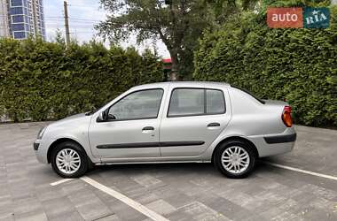 Седан Renault Clio Symbol 2006 в 