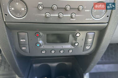 Седан Renault Clio Symbol 2006 в 