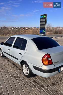 Седан Renault Clio Symbol 2003 в 