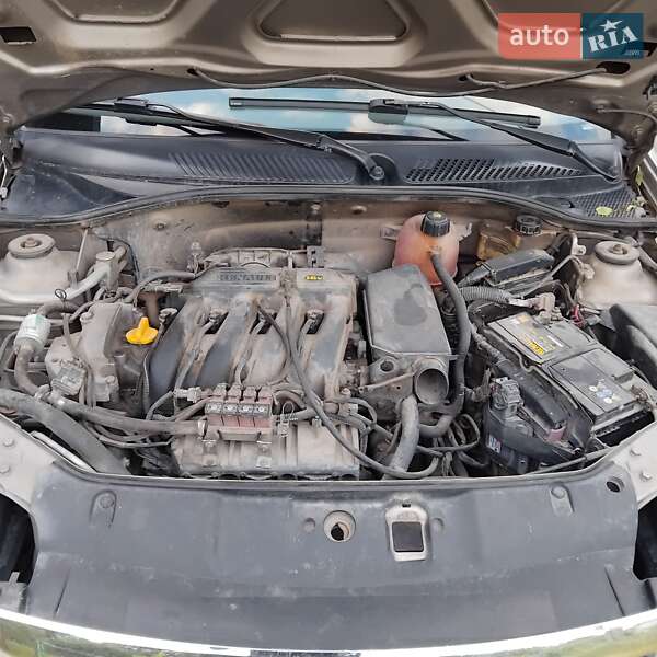 Седан Renault Clio Symbol 2008 в Черновцах