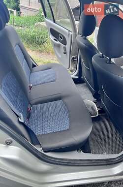 Седан Renault Clio Symbol 2006 в 