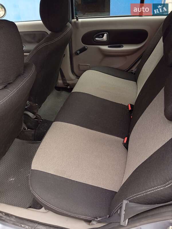 Седан Renault Clio Symbol 2008 в Запорожье
