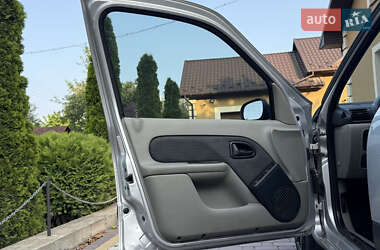 Седан Renault Clio Symbol 2005 в 