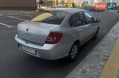 Седан Renault Clio Symbol 2011 в 