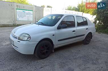 Седан Renault Clio Symbol 2001 в 