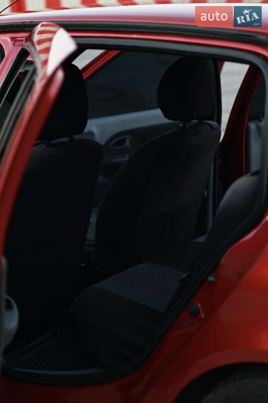 Седан Renault Clio Symbol 2006 в Харькове фото 5 Седан Renault Clio Symbol 2006 в Харькове