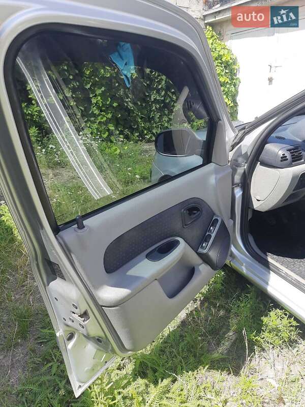 Седан Renault Clio Symbol 2006 в Кропивницком