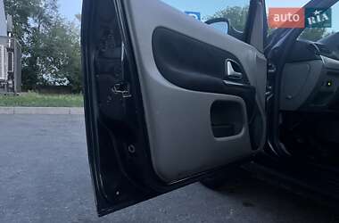 Седан Renault Clio Symbol 2009 в 