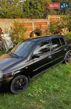 Седан Renault Clio Symbol 2002 в 
