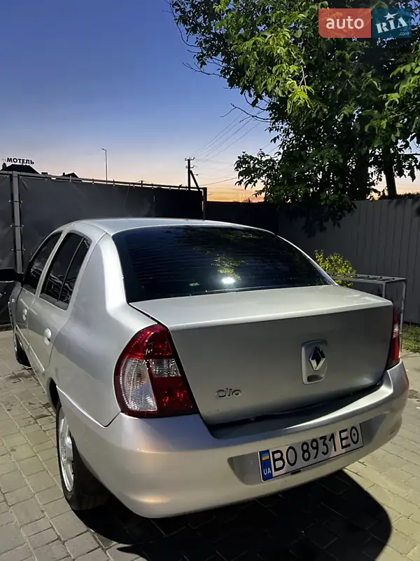 Renault Clio Symbol
