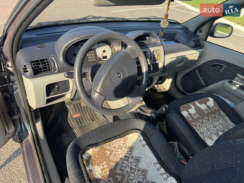 Седан Renault Clio Symbol 2004 в Житомире