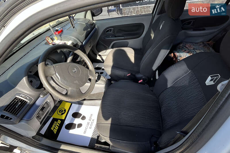 Седан Renault Clio Symbol 2006 в Стрые