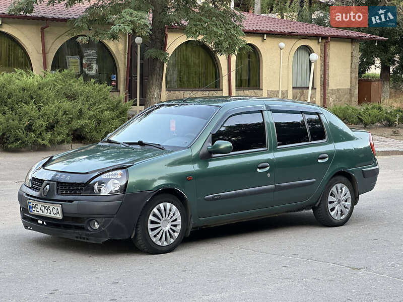 Седан Renault Clio Symbol 2002 в Николаеве