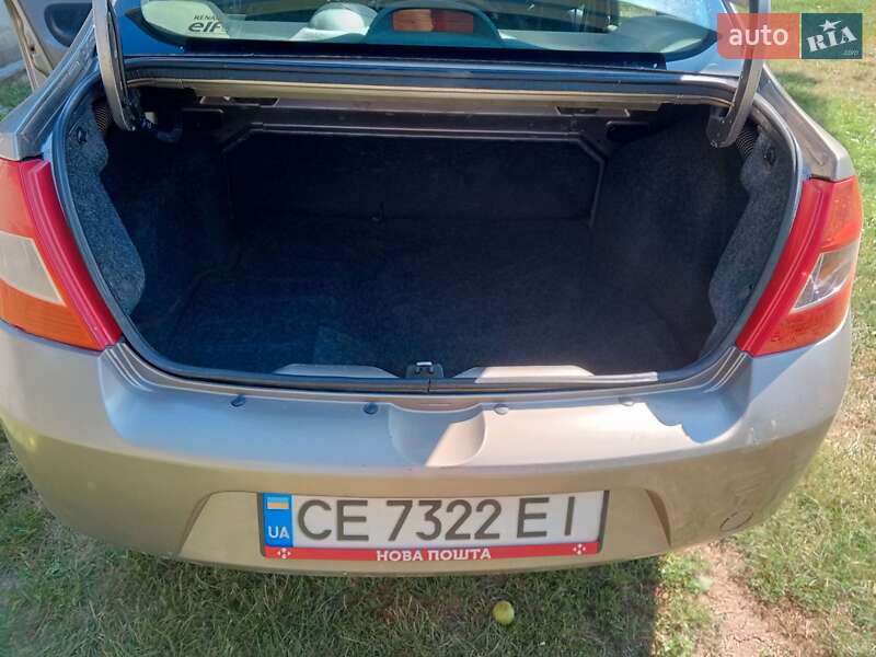 Седан Renault Clio Symbol 2008 в Чернівцях