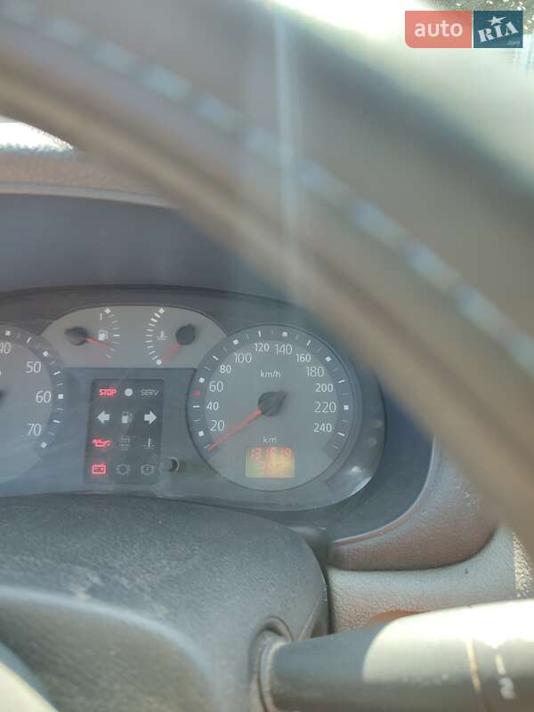 Седан Renault Clio Symbol 2005 в Вышгороде фото 2 Седан Renault Clio Symbol 2005 в Вышгороде