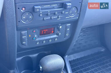 Седан Renault Clio Symbol 2006 в 