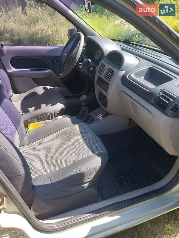 Седан Renault Clio Symbol 2002 в Конотопі