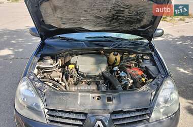 Седан Renault Clio Symbol 2008 в 