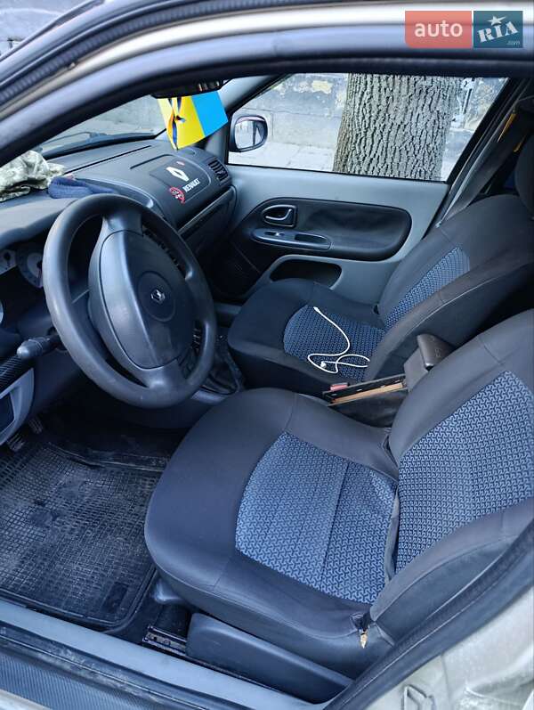 Седан Renault Clio Symbol 2006 в Львове