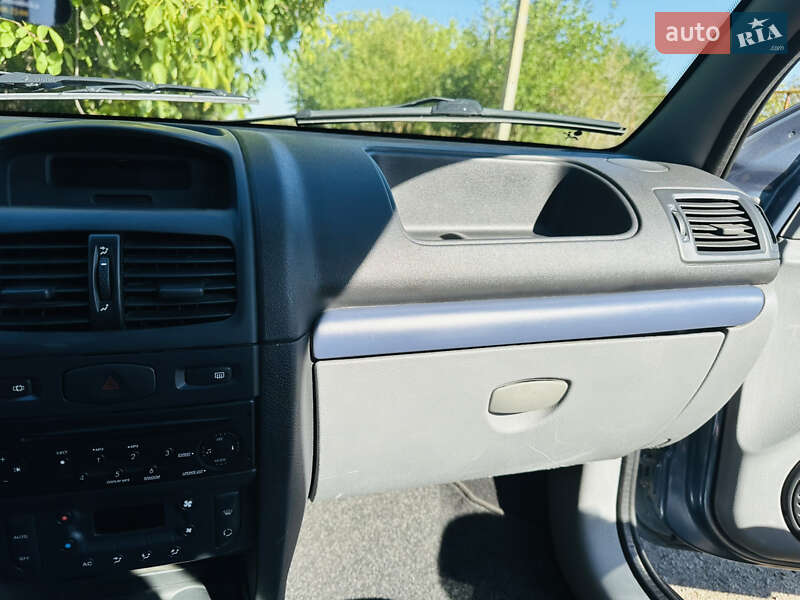 Седан Renault Clio Symbol 2008 в Запорожье фото 15 Седан Renault Clio Symbol 2008 в Запорожье