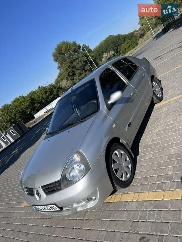 Renault Clio Symbol 2008