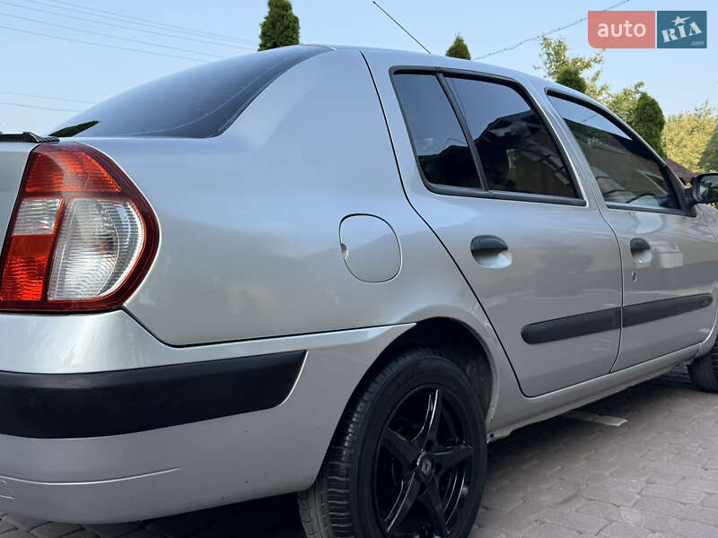 Седан Renault Clio Symbol 2005 в Косове