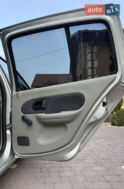 Седан Renault Clio Symbol 2005 в 
