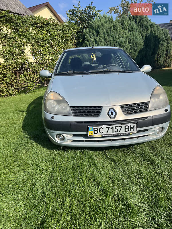 Седан Renault Clio Symbol 2004 в Дрогобыче
