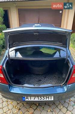 Седан Renault Clio Symbol 2008 в 