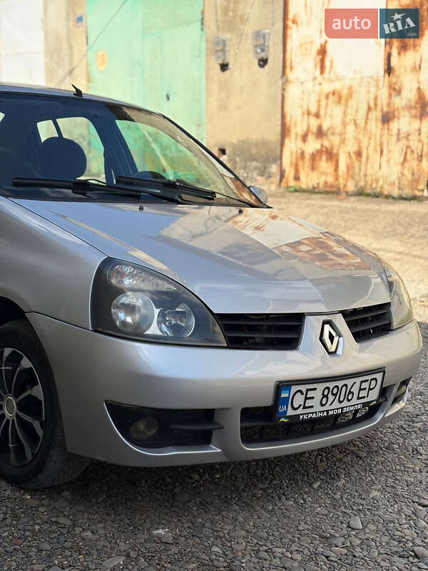 Седан Renault Clio Symbol 2006 в Черновцах