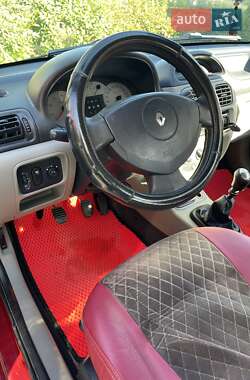 Седан Renault Clio Symbol 2003 в 