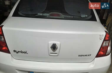 Седан Renault Clio Symbol 2008 в 